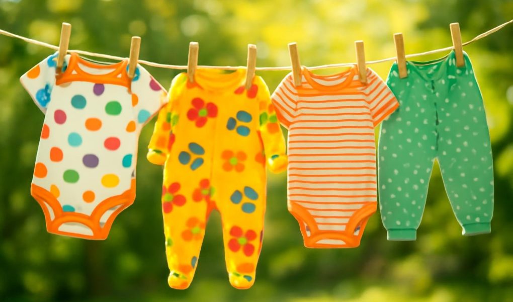 Les Meilleures Marques de Vêtements pour Bébé : le Top 10